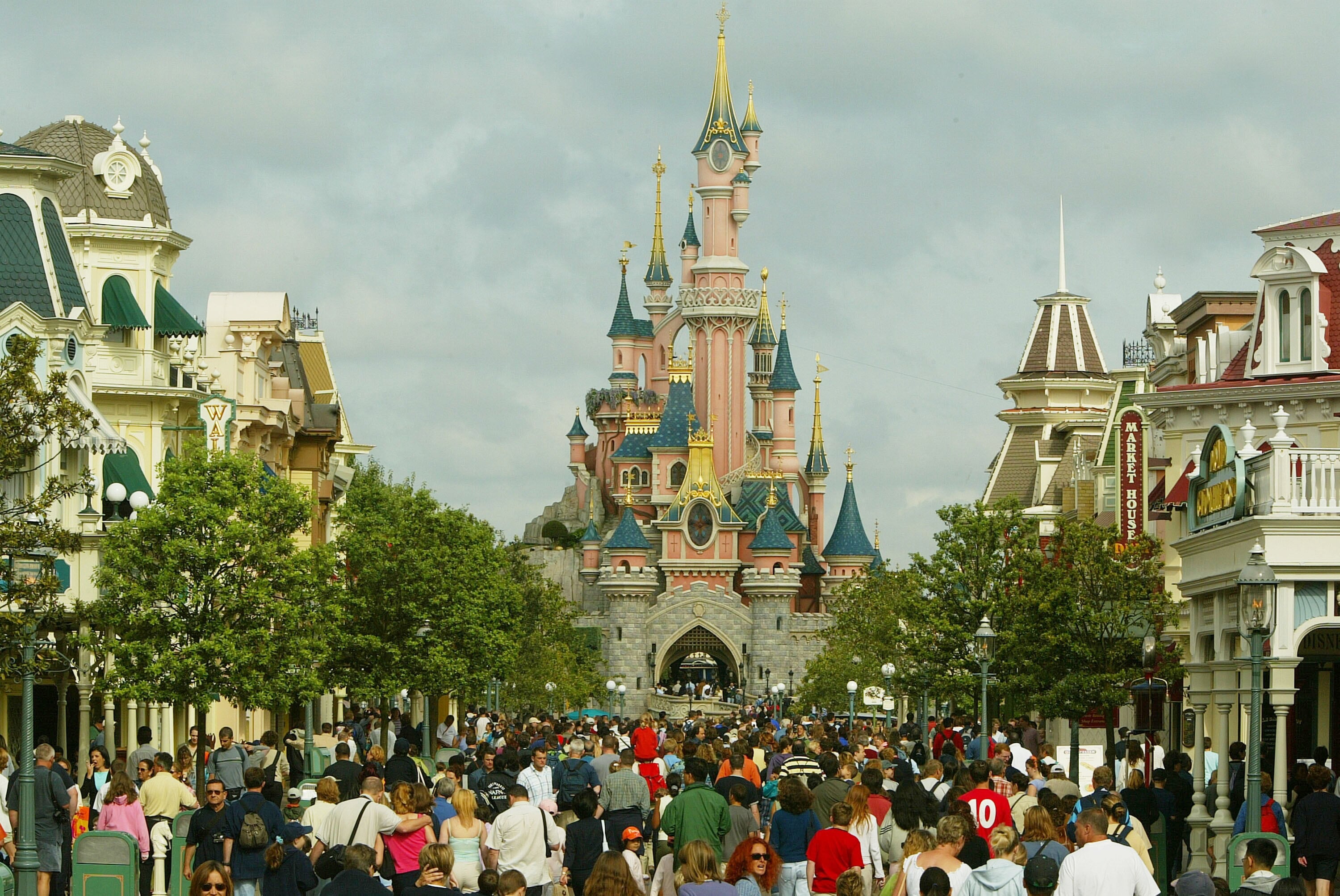 Imagen archivo del castillo de Disneyland París.