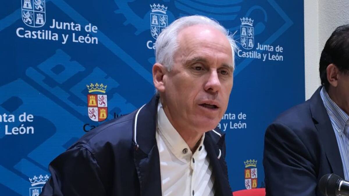 El Delegado de la Junta no se aventura en el plazo de la firma del convenio con el Hospital Tres Mares