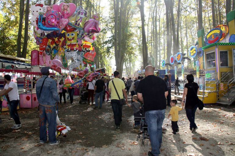 Algunes de les atraccions de les Fires de Girona