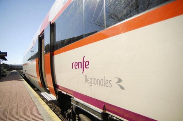 Modelo de tren de media distancia RENFE 