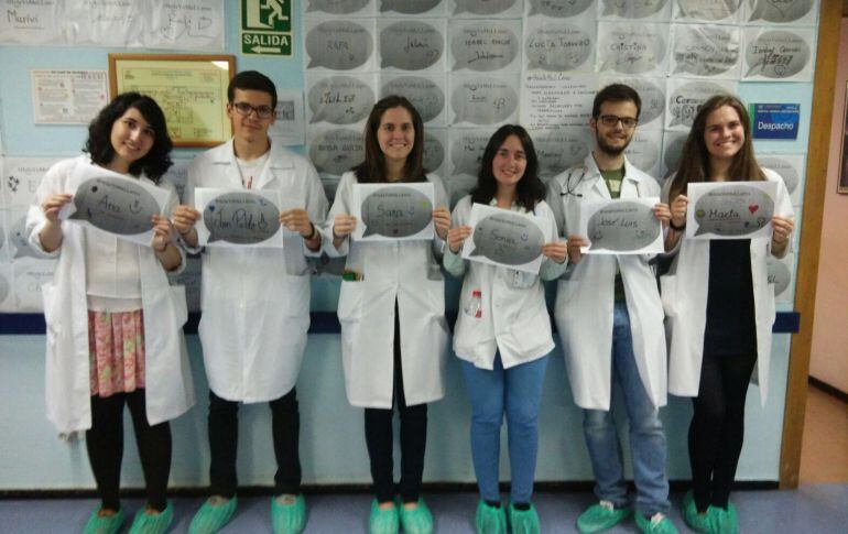 Un grupo de alumnos de medicina, en el Hospital de Albacete