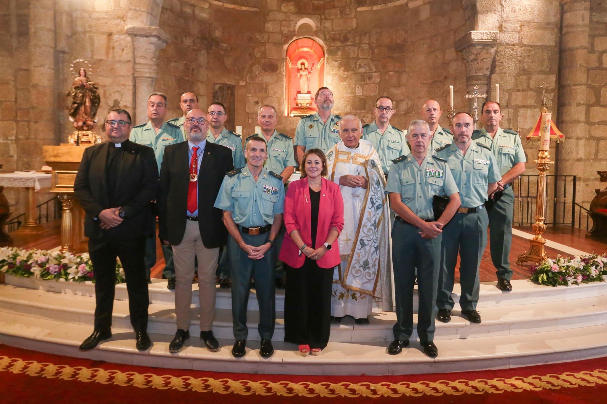 Acto de ofrenda de la Guardia Civil a Santa Eulalia