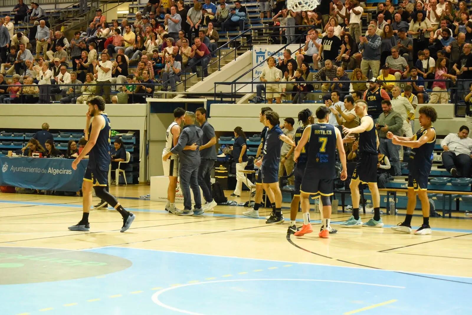 Plantilla del CB Algeciras en un partido