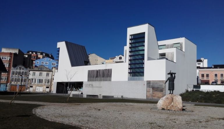 Edificio del CENIMA, en el concello de Foz, que alberga en una de sus plantas la oficina virtual de Turismo de A Mariña.