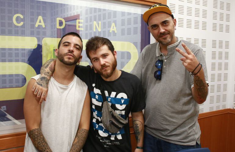 Clásiko (Alex), Klayt (Jose) y Bucanero (Aitor) en los estudios de Radio Córdoba (izq a der)