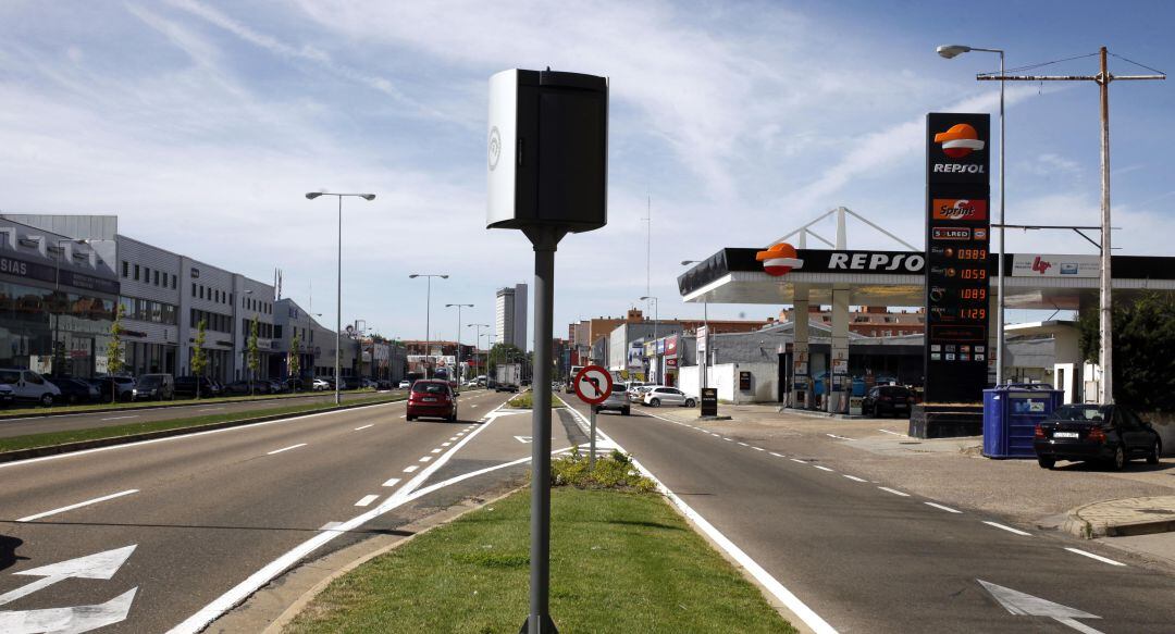 Radar de velocidad en la Avenida de Burgos de Valladolid