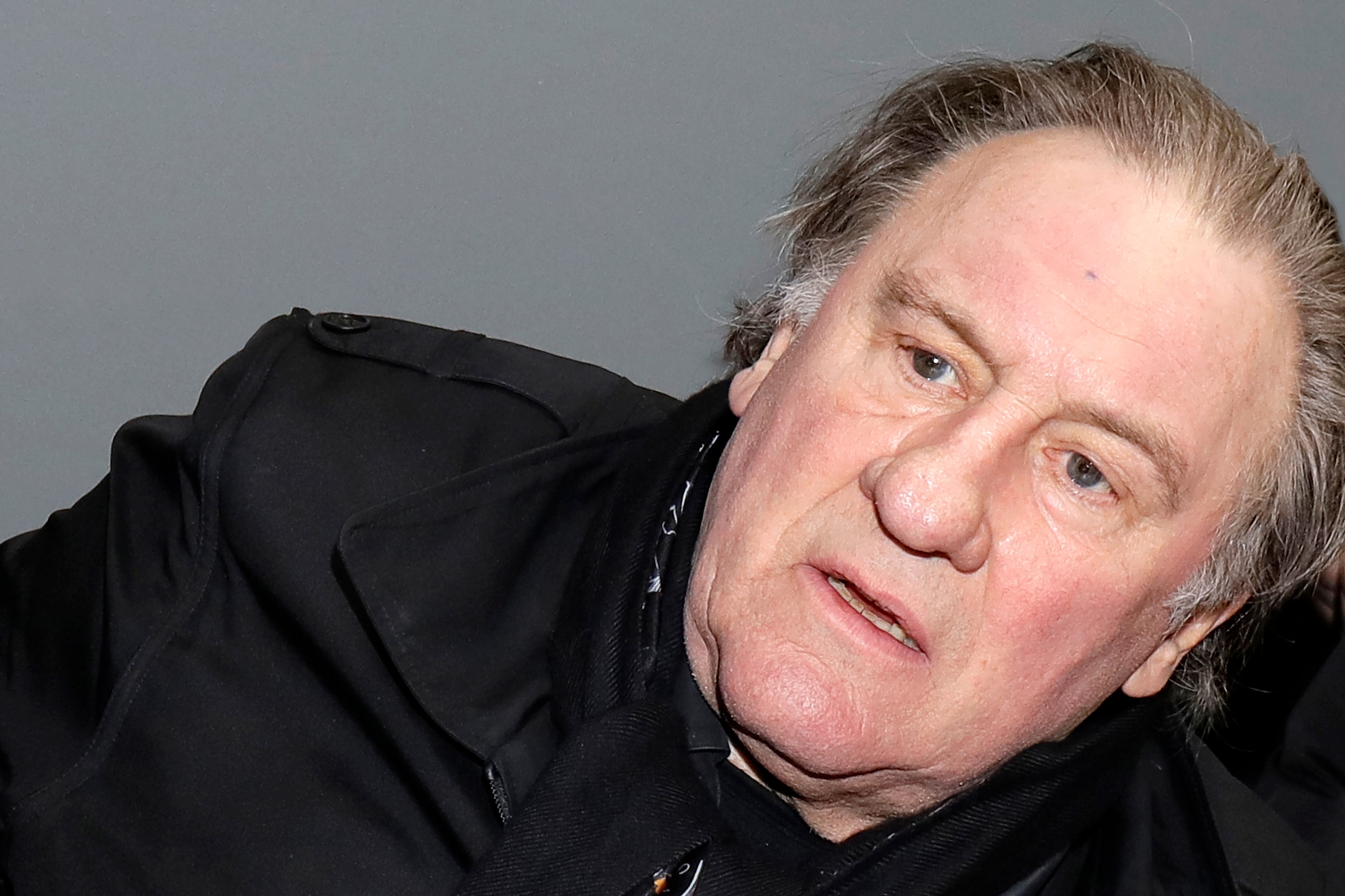 El actor Gérard Depardieu posa durante la Feria del Libro de París en 2018. Corbis / Getty Images.