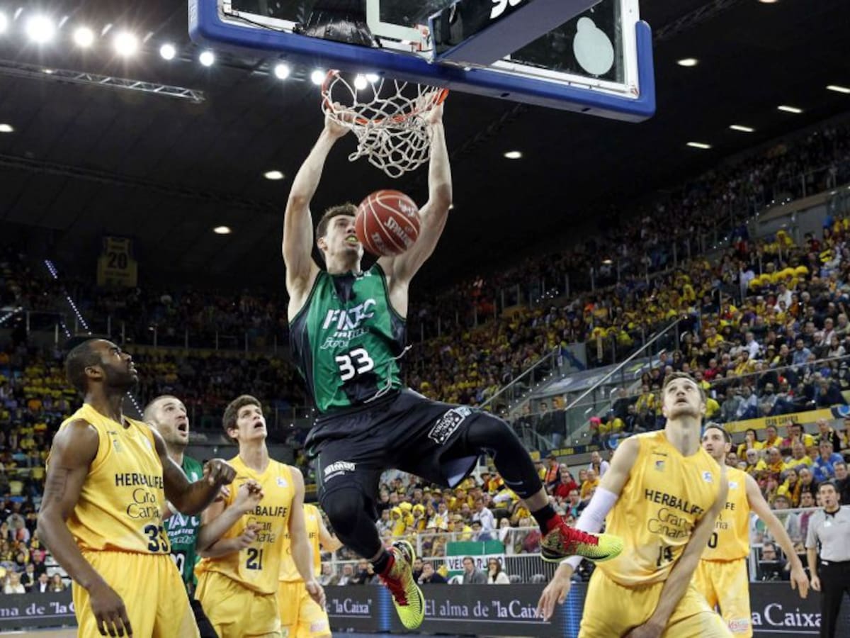 Álex Suárez oficialitza la seva retirada