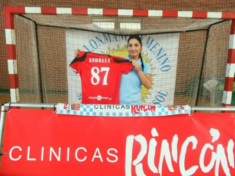 Andreea Alina, nueva jugadora del Clínicas Rincón