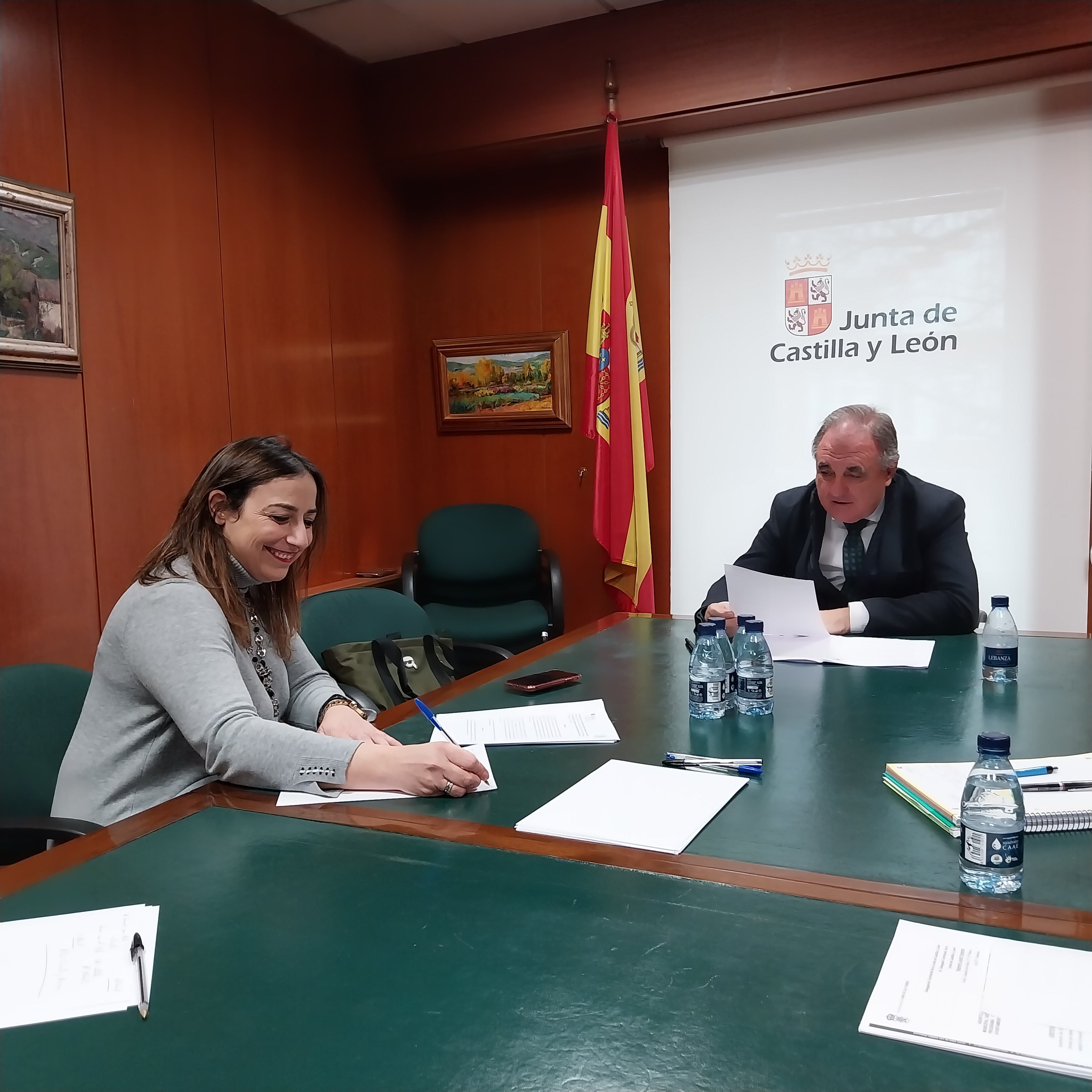 Miriam andrés y josé Antonio Rubio Mielgo durante la reunión mantenida en Palencia