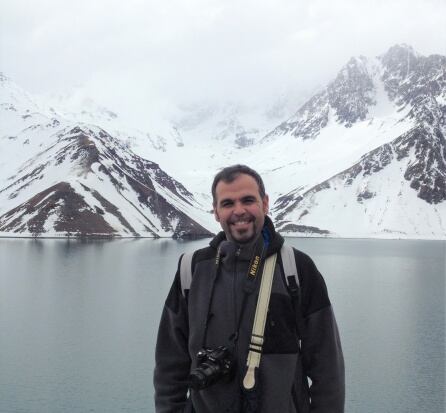 Embalse del Yeso en la Cordillera de Los Andes