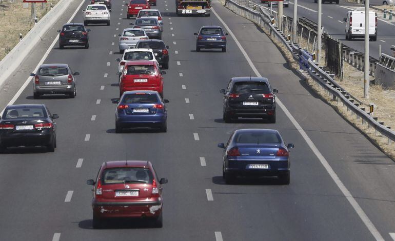 Vista del estado de la circulación en el kilómetro 6 de la A-3, sentido salida de Madrid.