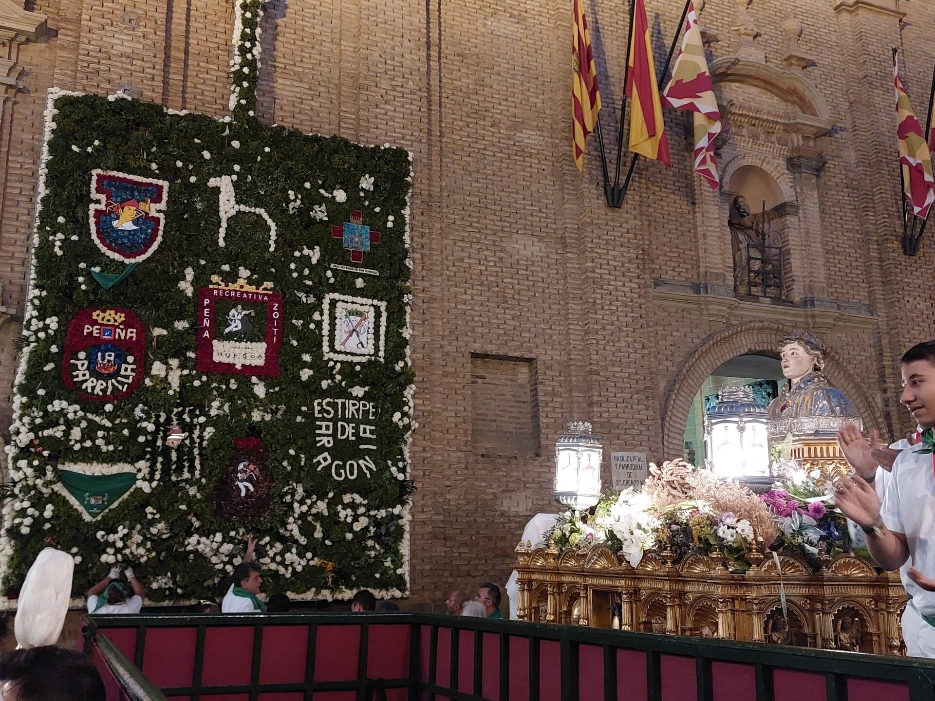 La ofrenda a San Lorenzo ha sido uno de los últimos actos de las fiestas de San Lorenzo