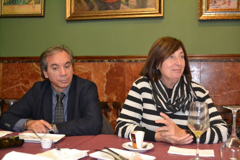 Los concejales de GD-CU en el Ayuntamiento de Dénia, Pepa Font y Miguel Llobell