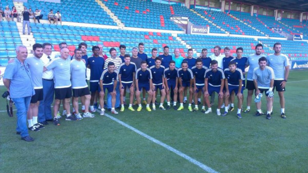 Ilusión en el estreno del Salmantino en el Helmántico