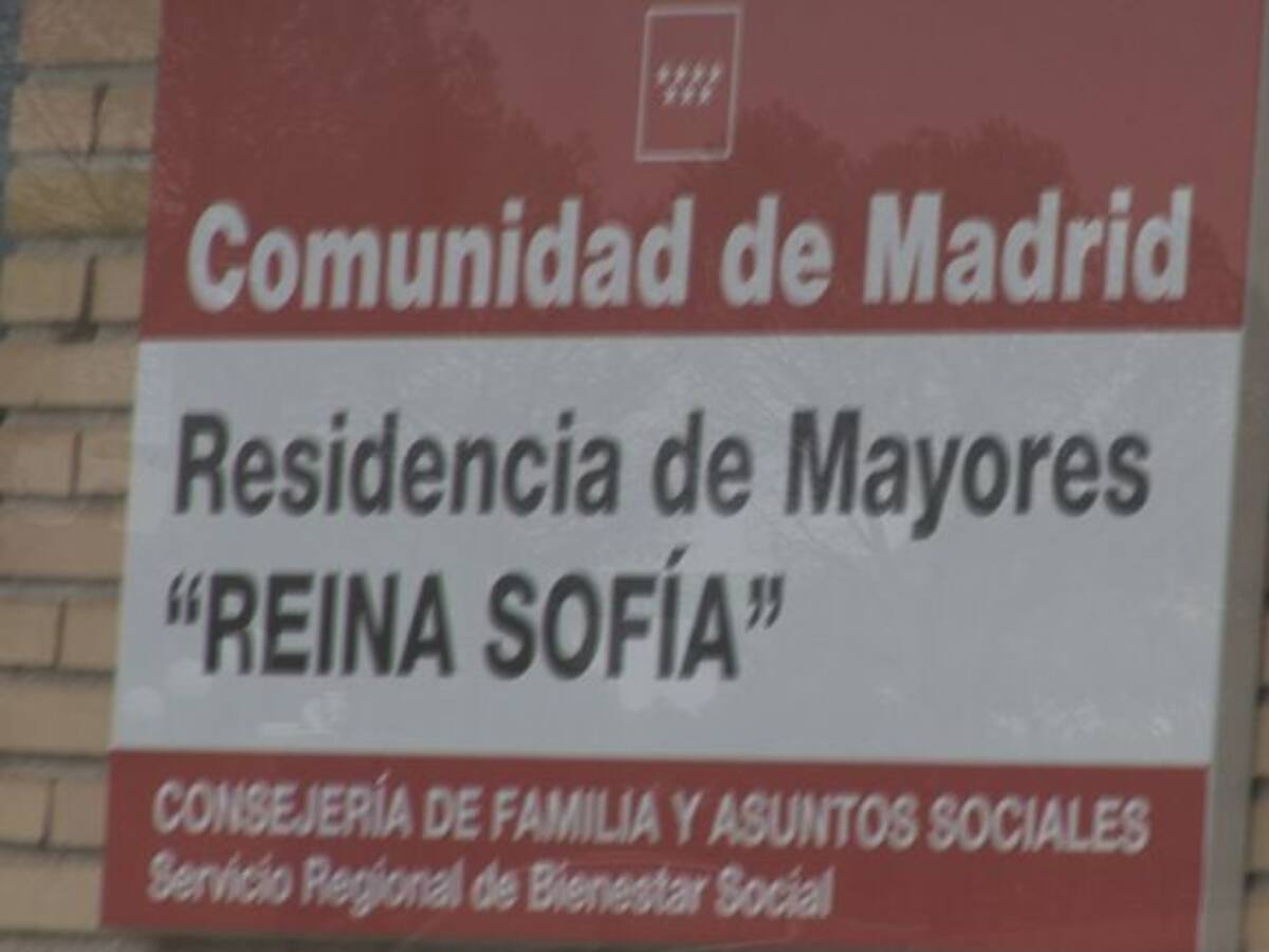 "Sólo los duchan dos veces a la semana"