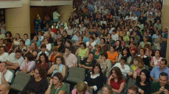 Asamblea de empleados públicos