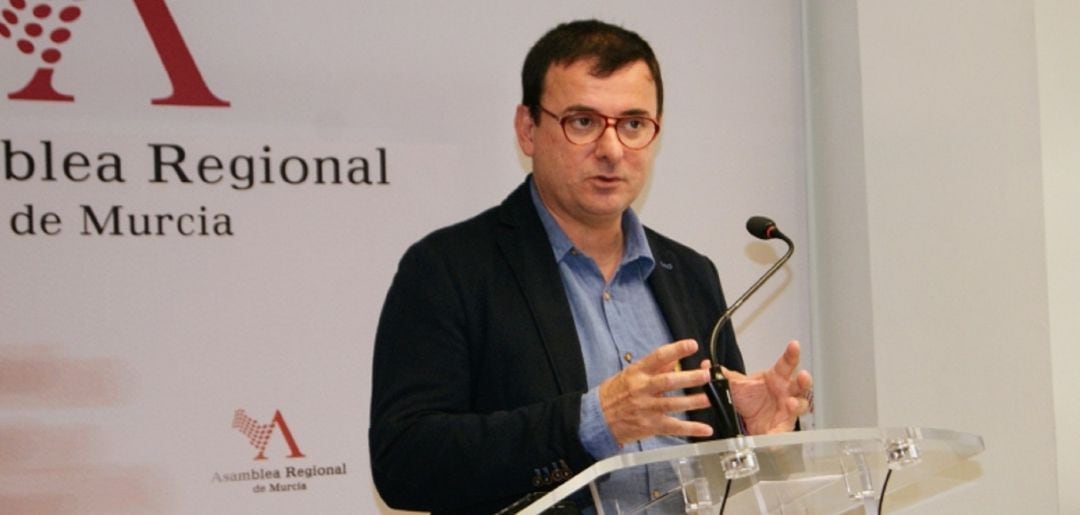 Emilio Ivars durante su etapa como diputado en la Asamblea Regional