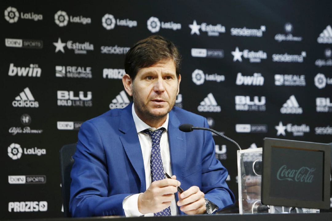 Mateu Alemany en la sala de prensa de Mestalla