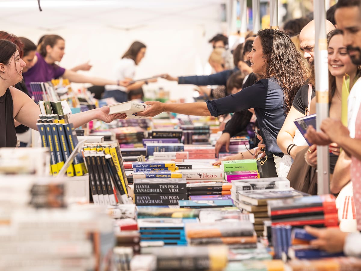 El rècord de Sant Jordi del qual presumeix el Gremi de Llibreters: 75.000 llibres diferents venuts
