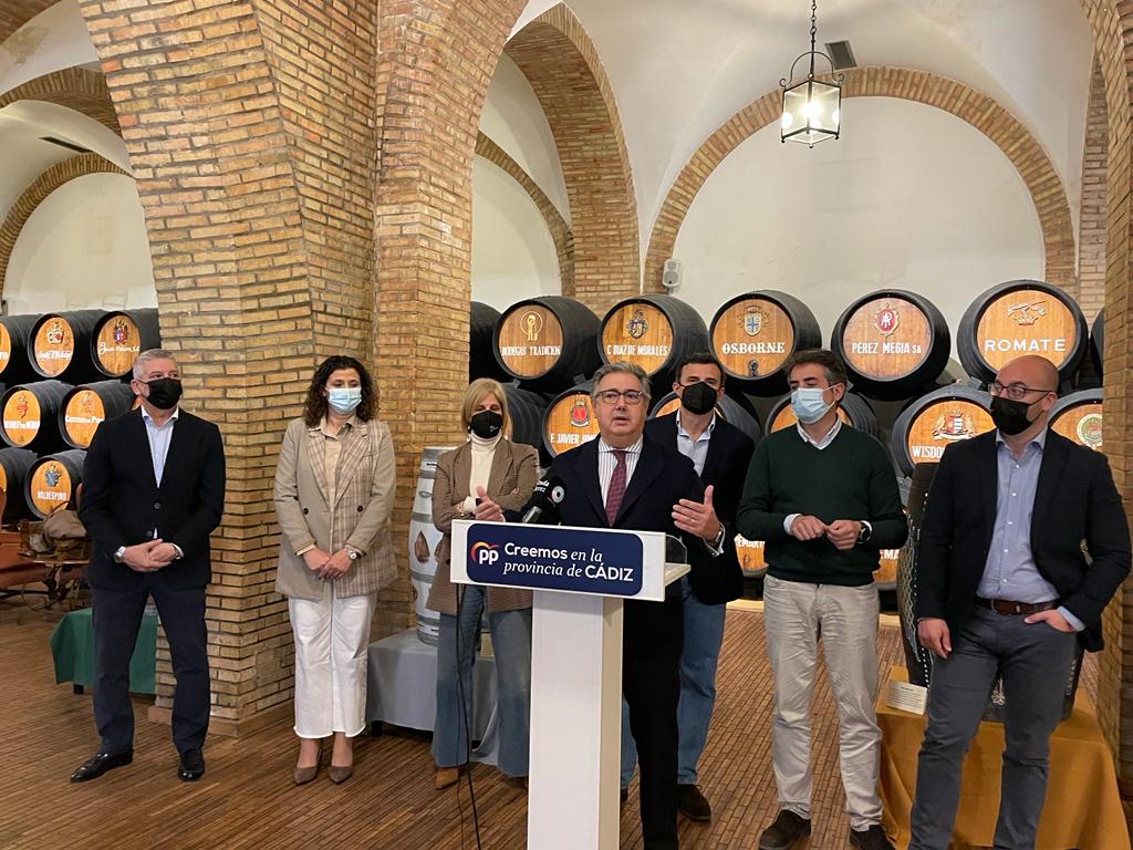 Juan Ignacio Zoido durante la rueda de prensa en Jerez