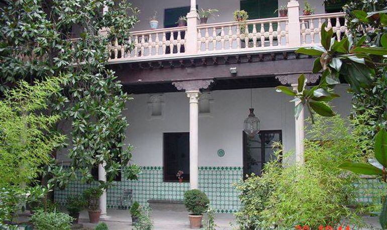 Patio de la casa Ágreda del Albaicín (Granada)