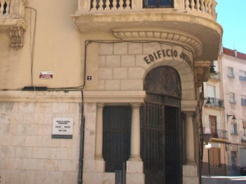 Imatge dels actuals jutjats d'Ontinyent