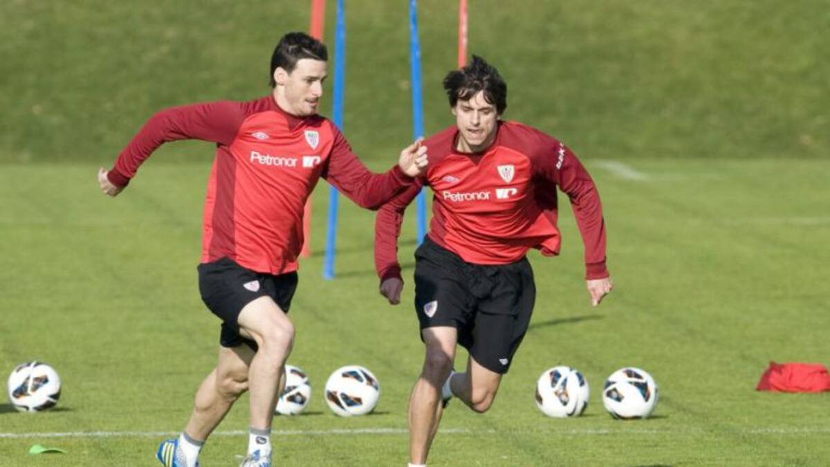 Aduriz ya entrena con el grupo