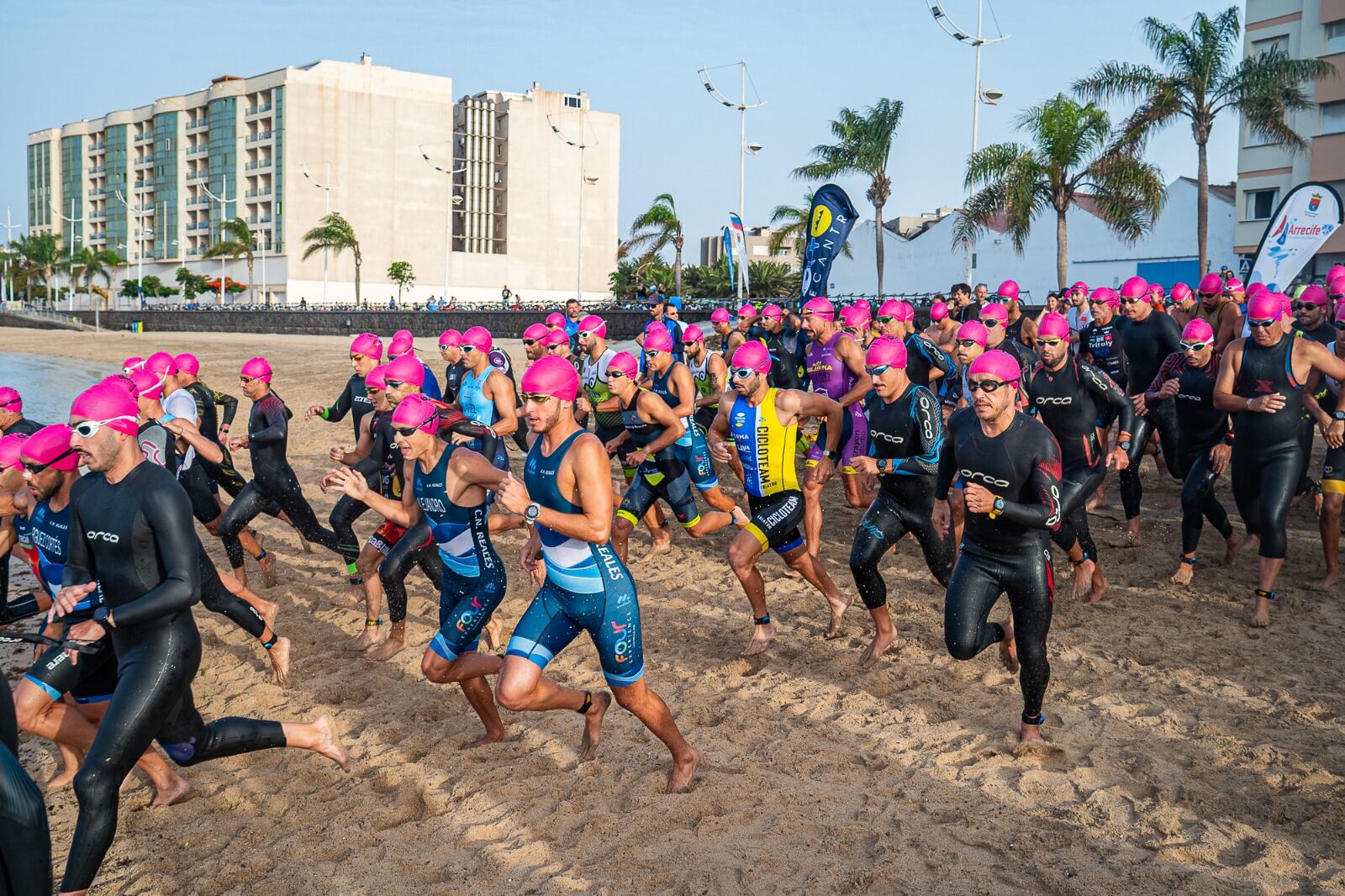 Una de las salidas del Triatlón RCNA – Ciudad de Arrecife.