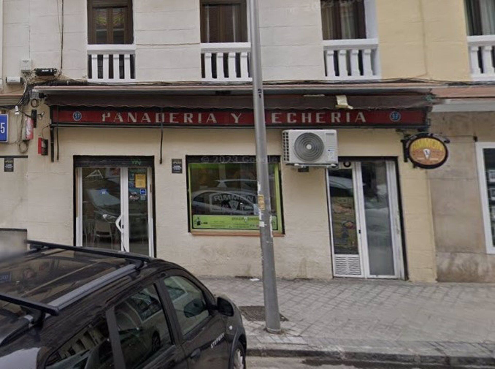 Entra en prisión el hombre que intentó incendiar una pizzería judía hace un mes en Madrid.
Agentes de la Policía Nacional han detenido en Murcia a un varón que intentó incendiar una pizzería judía ubicada en el centro de Madrid, cuando se encontraba abierta al público, el pasado 4 de marzo, ha informado este jueves la Jefatura Superior de la Policía de Madrid en una nota de prensa.
ESPAÑA EUROPA MADRID SOCIEDAD
GOOGLE MAPS