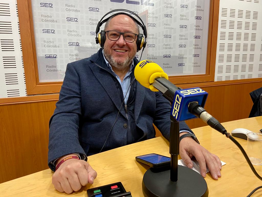 El rector de la Universidad de Córdoba, Manuel Torralbo, en los estudios de Radio Córdoba - Cadena SER