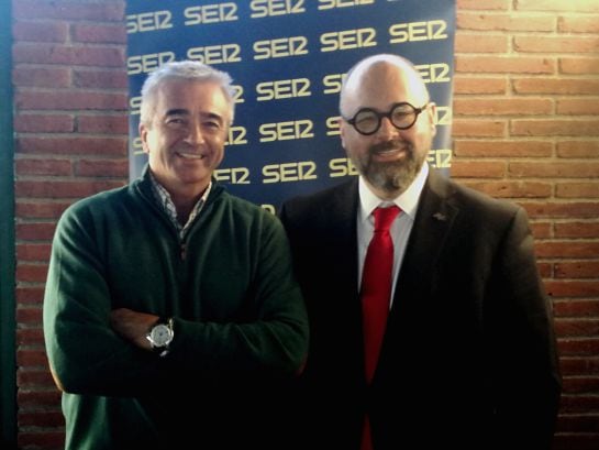 Carles Francino y el escritor Carlos Ruiz Zafón.