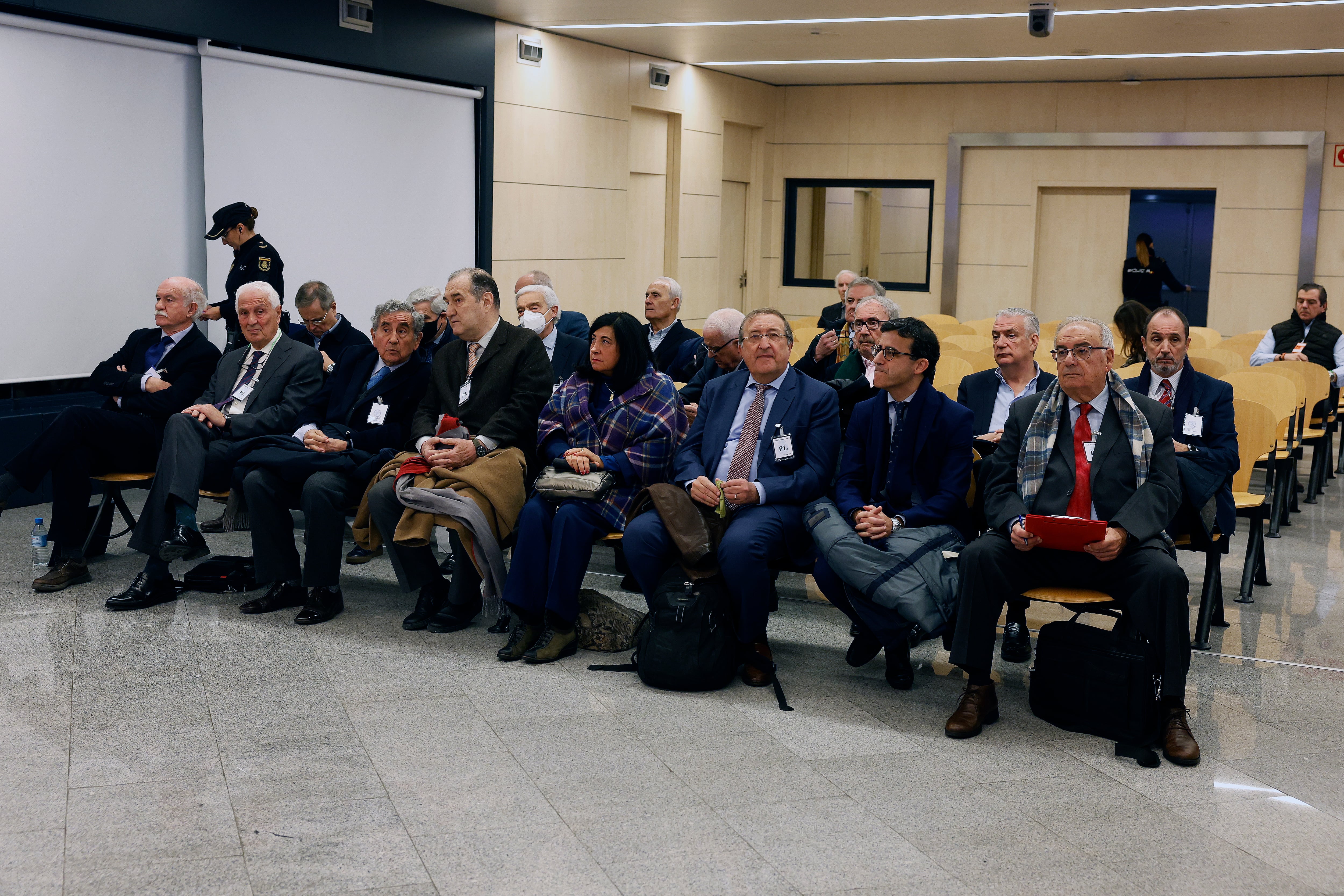 La Audiencia Nacional juzgó el pasado mes de enero a una veintena de cargos por los sobrecostes en la ampliación del puerto gijonés.