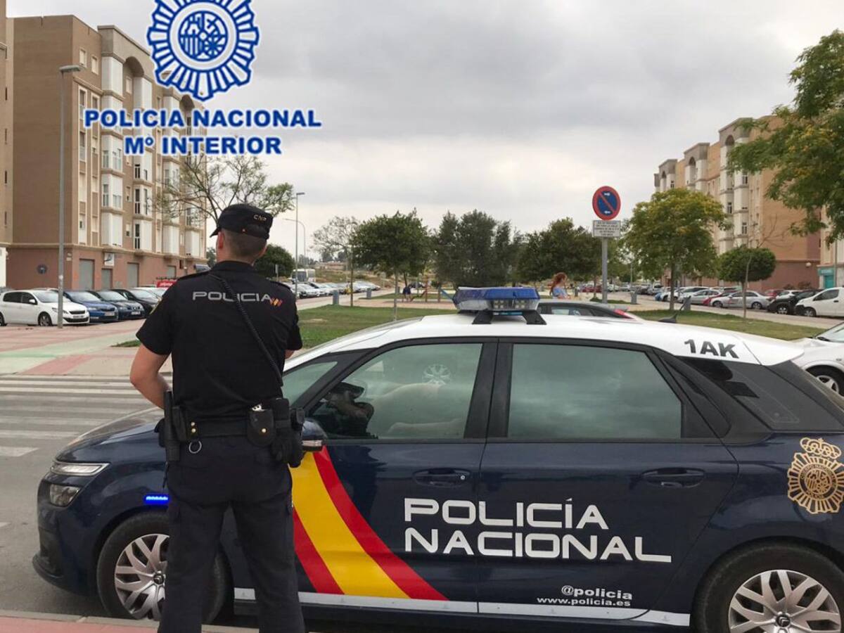 Detenidos tres jóvenes por robar a punta de navaja a dos menores en Cartagena