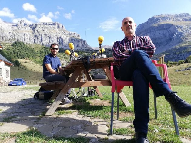 Miguel Mena y Pablo Ignacio Blanco, antes de iniciar A Vivir Aragón en Lizara