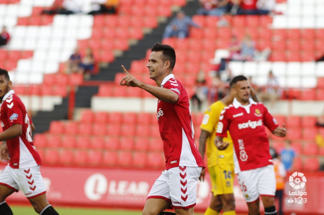 Manu del Moral celebra un gol marcado con el Nástic esta temporada.