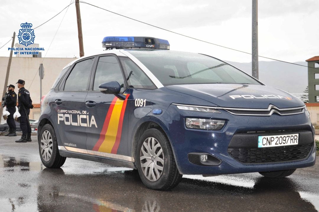 Coche patrulla de la Policía Nacional