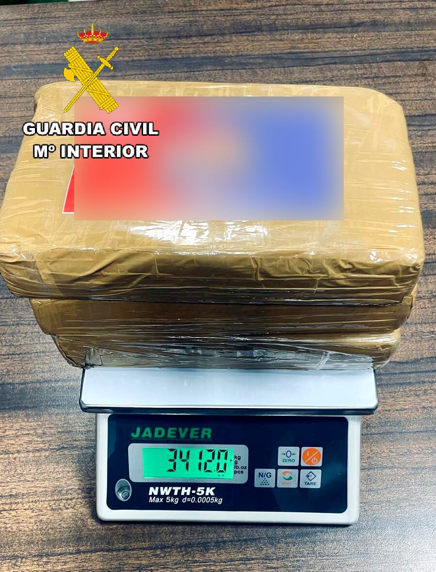 Detenido un hombre con 3,4 kilos de cocaína en la A-316 a la altura de Baeza