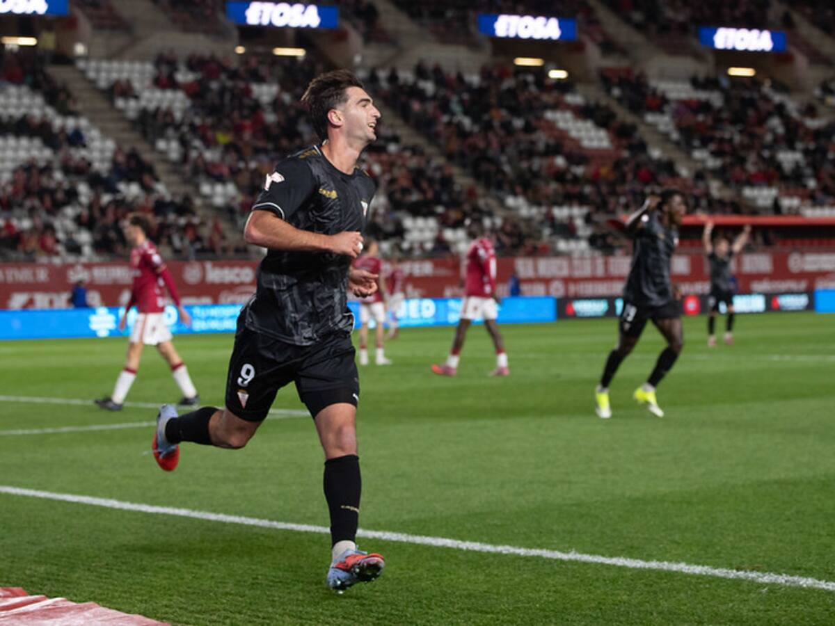 Manín: 'Esperamos poder ponérselo difícil al Eldense'