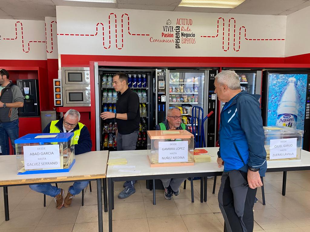 Los trabajadores de Avanza votan si endurecen los paros de la huelga de tres a seis horas diarias