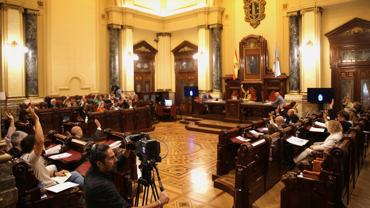 El pleno aprueba un crédito de 2 millones de euros para sufragar las fiestas y la programación cultural hasta otoño