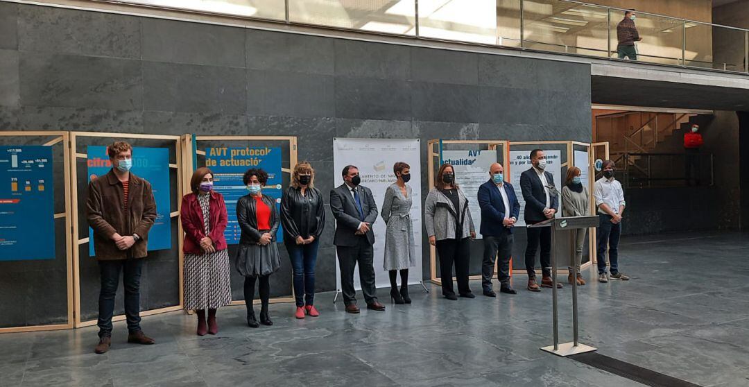 Inauguración de la exposición que organiza la Asociación de Víctimas del Terrorismo