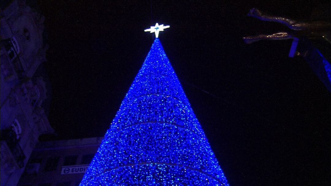 Fotografía del árbol de Nadal en Porta do Sol