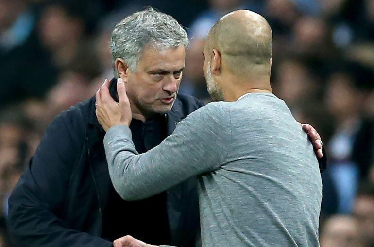 Mourinho y Guardiola durante el último derbi 