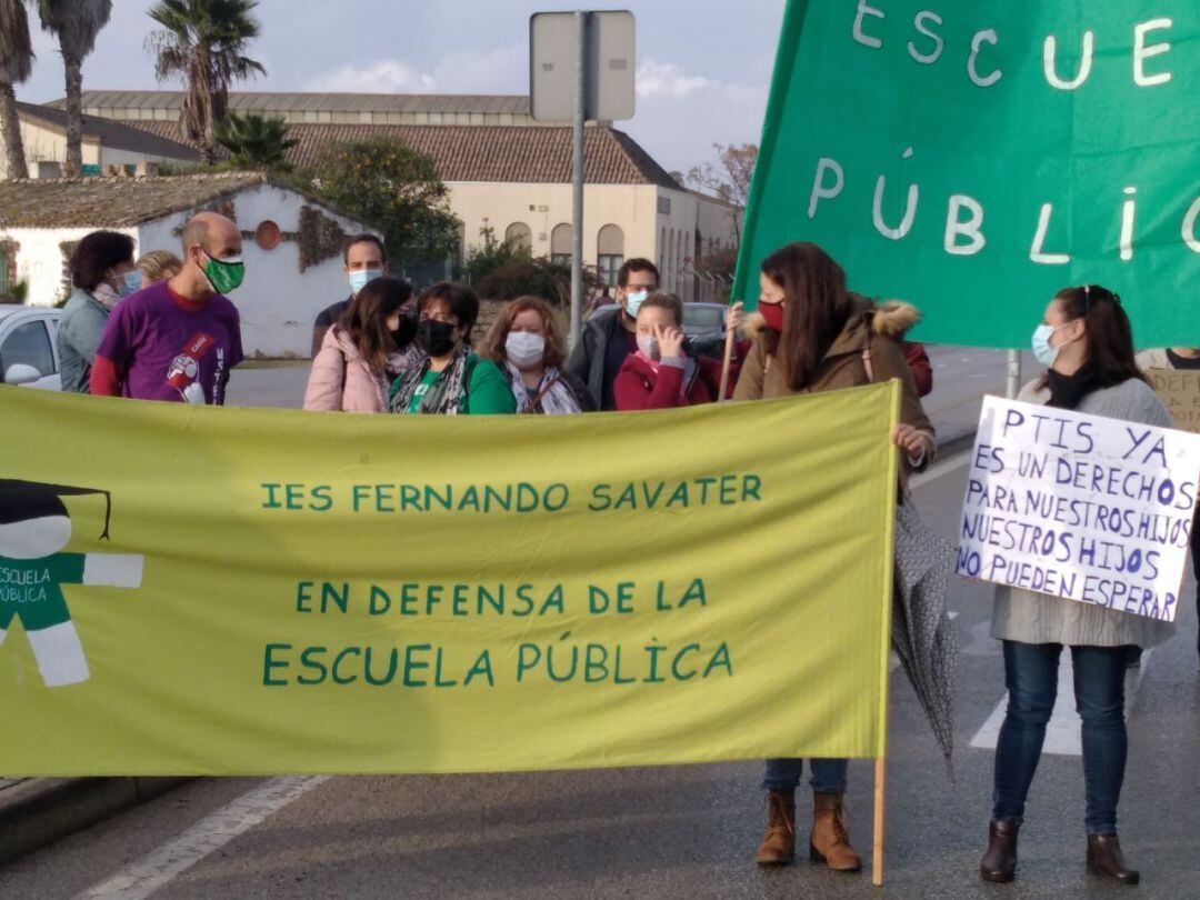 Protesta de los padres del IES Fernando Savater