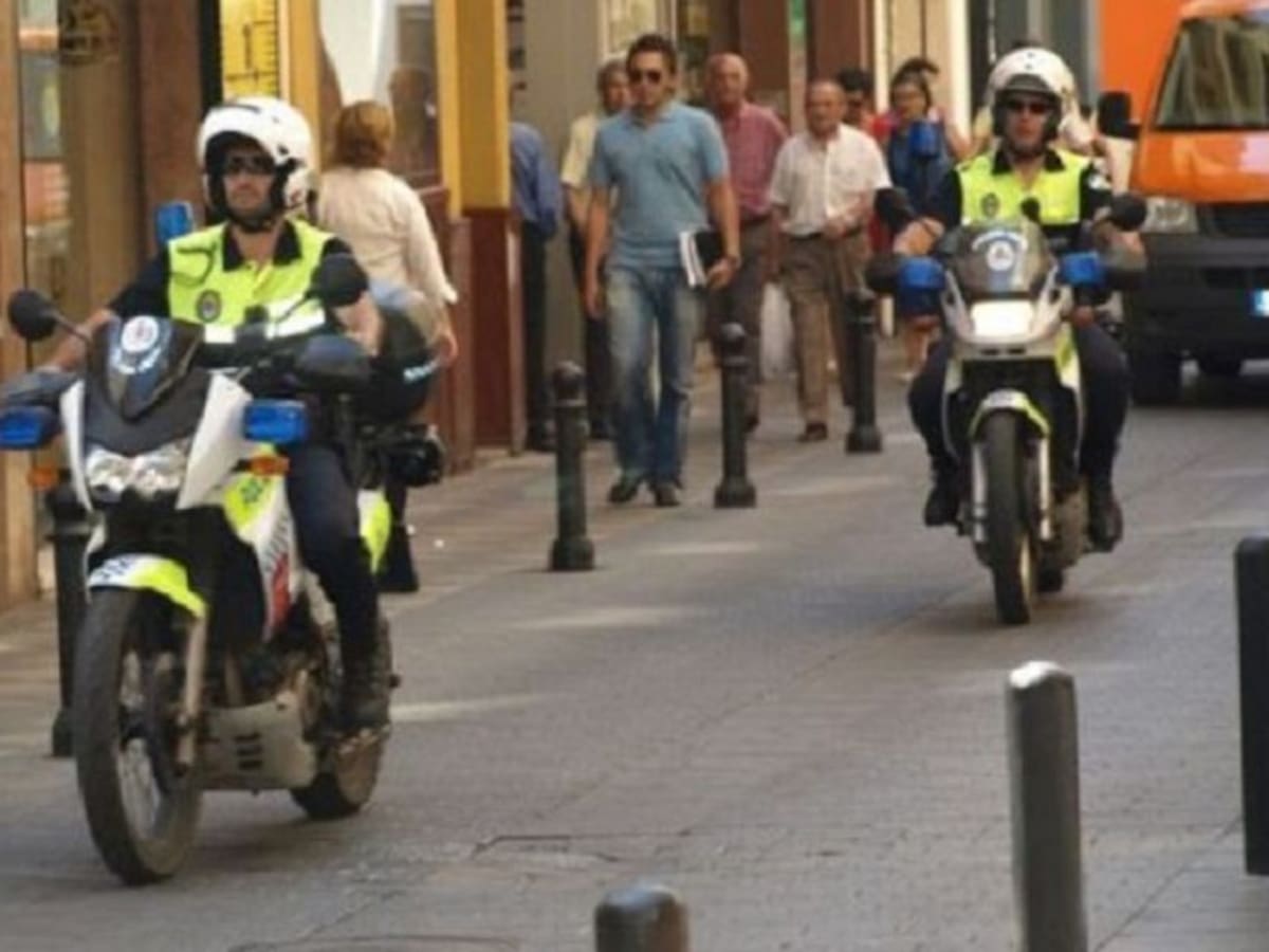 La Policía Local arranca una campaña sobre los animales de compañía en Algeciras