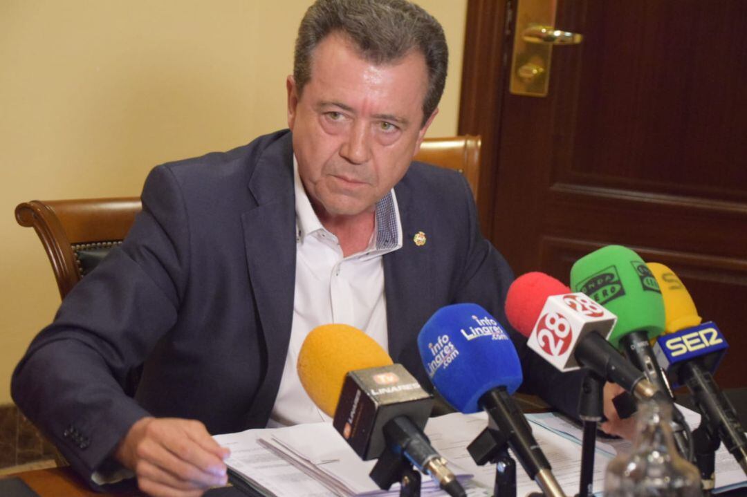 Juan Fernández en una rueda de prensa anterior.