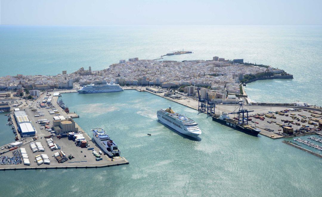 Puerto de Cádiz