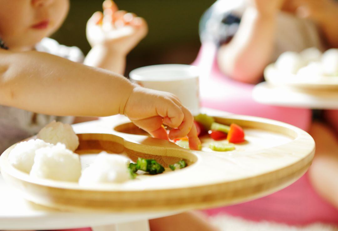 Este experimento demuestra que los niños también &quot;comen primero con la vista&quot;