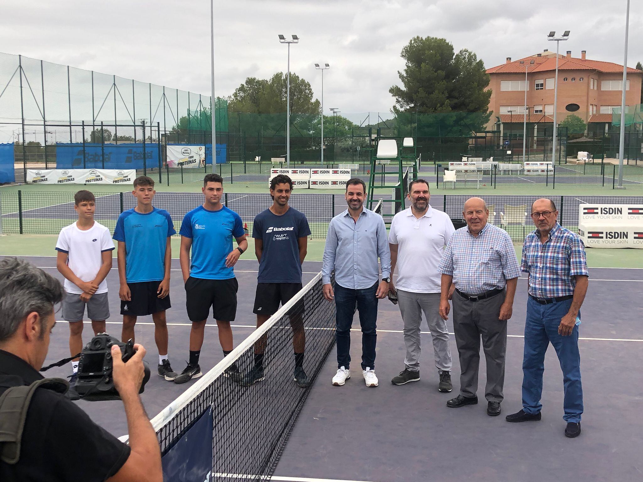 la Real Sociedad Club de Campo Murcia y la Carlos Alcaraz Academy, en pleno crecimiento. Jaime Alcaraz, a la izquierda del todo.